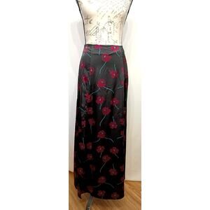 Black & Red Floral Satin Maxi‎ Skirt Fron Slits Size Large Poppy Flower Print